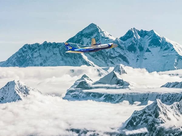 Everest Mountain Flight